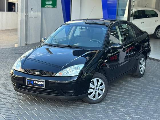 FORD FOCUS 1.6 GLX SEDAN 8V GASOLINA 4P MANUAL